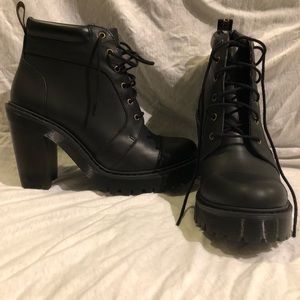 Dr. Marten Averil boots